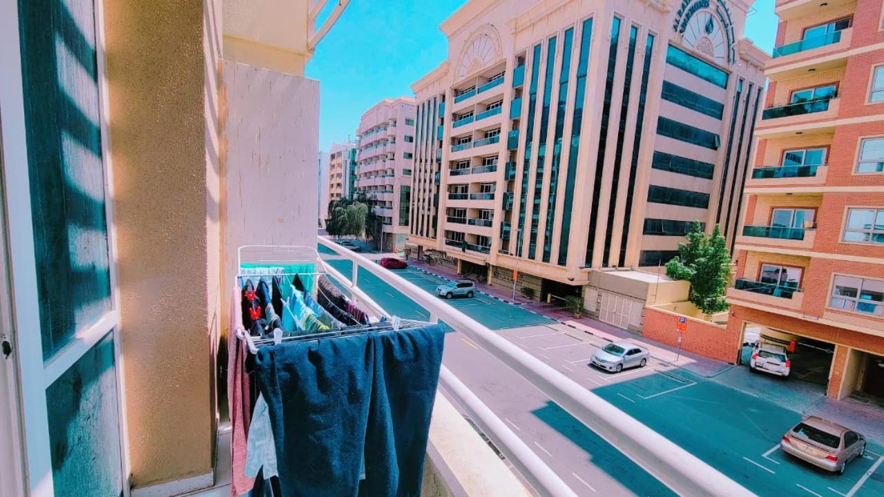 Call Us Dubai Ngoại thất bức ảnh
