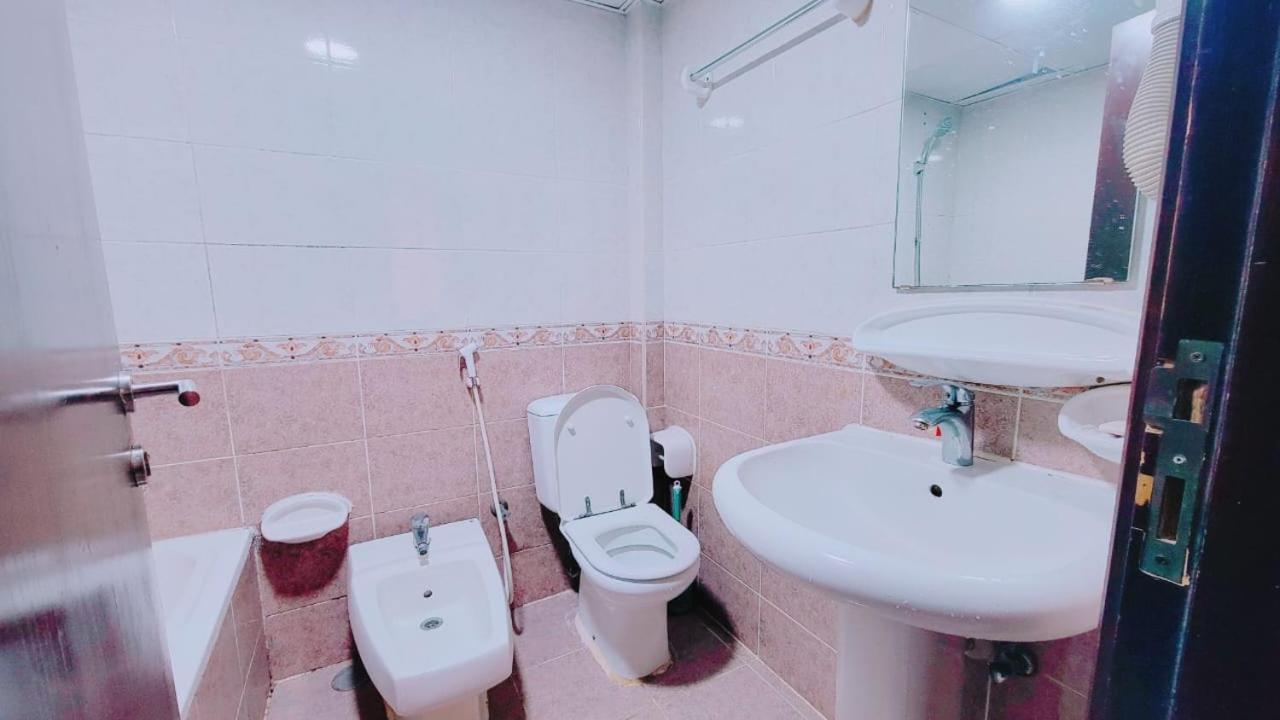 Call Us Dubai Ngoại thất bức ảnh